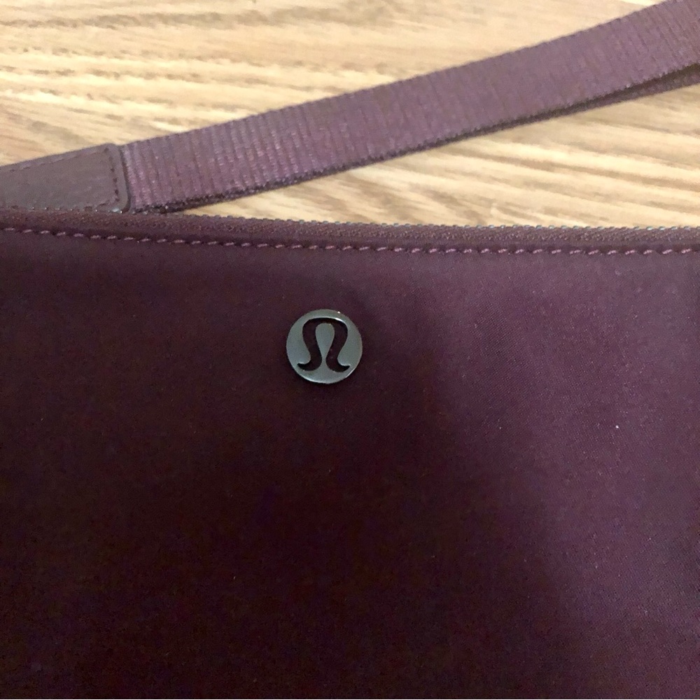 Lululemon Now and Always Pouch - Picture 3 of 6